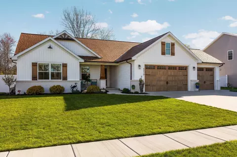 5310 Falcon Way, Midland, MI 48642
