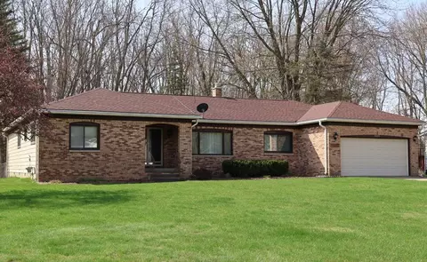 5393 N Dyewood Dr, Flint, MI 48532