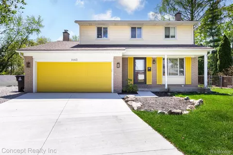 1843 S Globe St, Westland, MI 48186