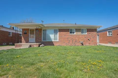 31825 Eveningside, Fraser, MI 48026