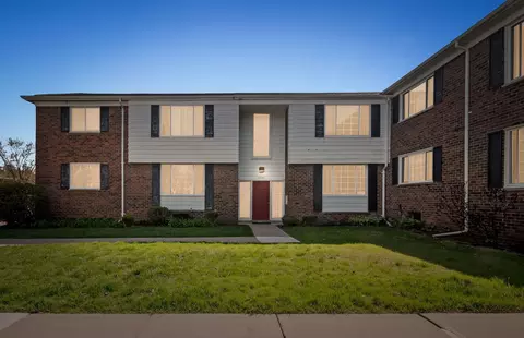 25344 Shiawassee Cir #209, Southfield, MI 48033