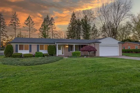 38795 Moravian Dr, Clinton Township, MI 48036