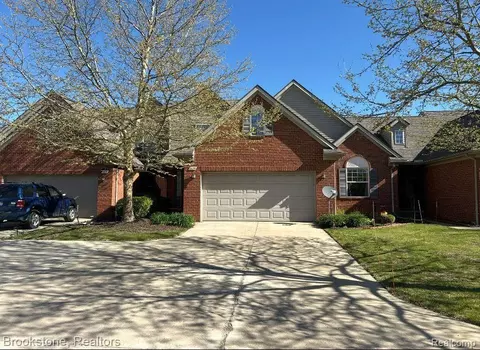 2639 Bluewater St, Ypsilanti, MI 48198