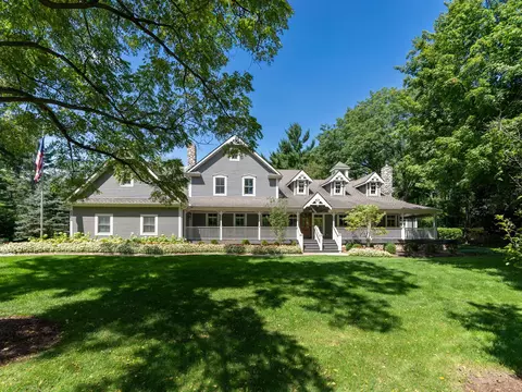 46900 Stratford Crt Ct, Northville, MI 48167