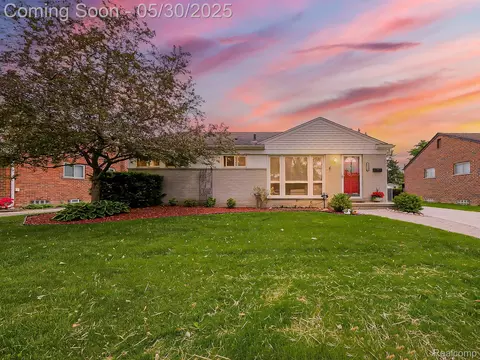 31240 Westfield St, Livonia, MI 48150