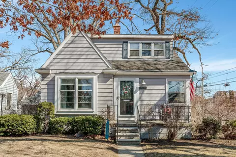 506 Flowerdale St, Ferndale, MI 48220