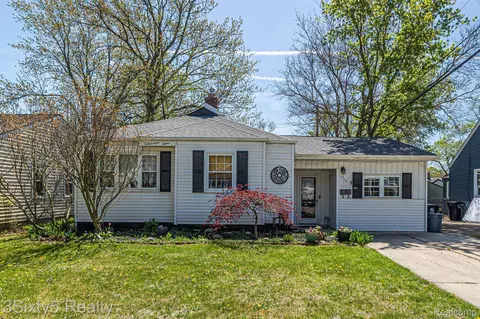 1712 Dallas Ave, Royal Oak, MI 48067