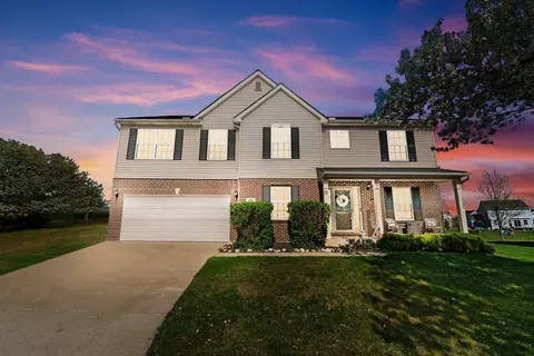 469 Ridgewood Dr S, Brandon, MI 48462