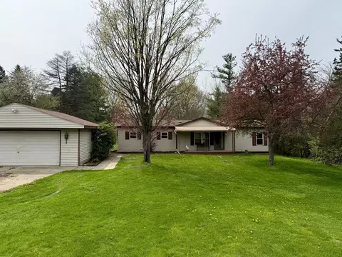 2130 S Lake Pleasant Rd, Attica, MI 48412