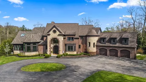 920 Southdown Rd, Bloomfield Hills, MI 48304