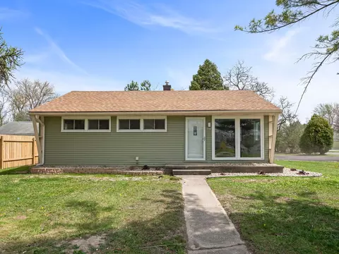 558 S 24th St, Buena Vista, MI 48601
