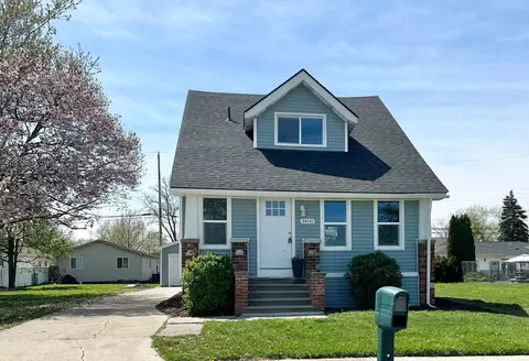 34151 Kentucky, Clinton Township, MI 48035
