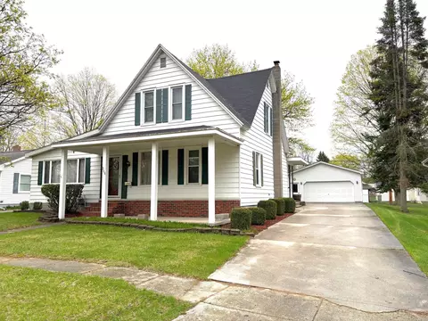 206 Spring St, Yale, MI 48097