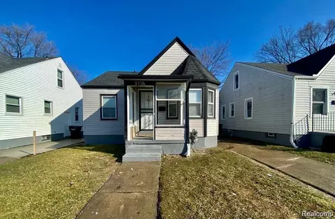 9156 Winthrop St, Detroit, MI 48228