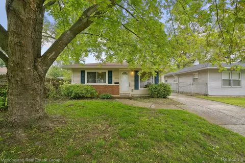 26450 Lorenz St, Madison Heights, MI 48071