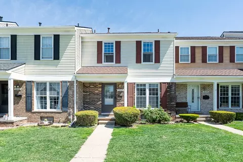 36445 Park Place Dr, Sterling Heights, MI 48310