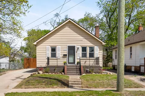 4835 Woodward St, Wayne, MI 48184