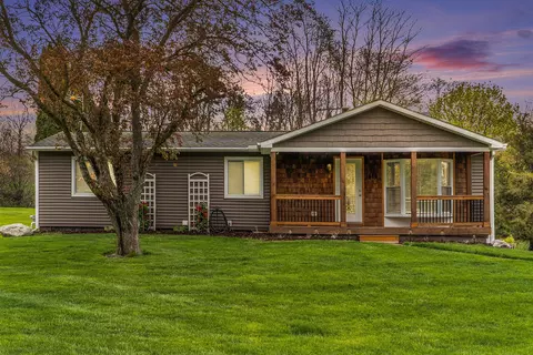 1410 W Silverbell Rd, Orion, MI 48359