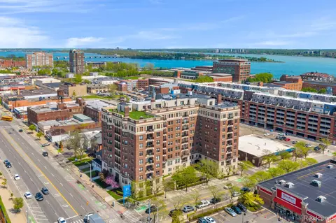 2900 E Jefferson Ave #B4, Detroit, MI 48207