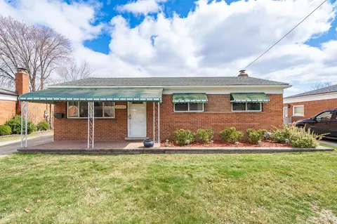 25506 Gunston Ave, Warren, MI 48089