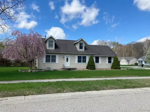 3649 Guizar Ave, Fort Gratiot, MI 48059