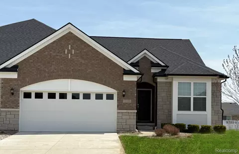 16217 Conifer Ln, Clinton Township, MI 48038