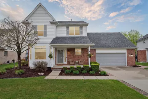 46688 Ferguson Ln, Macomb, MI 48044