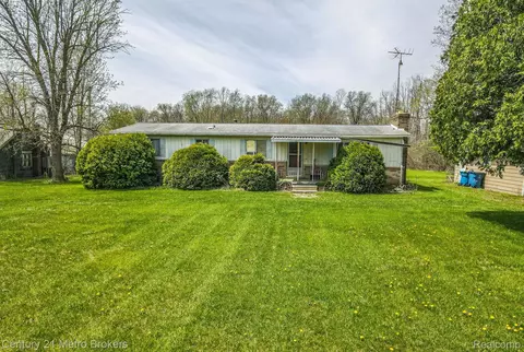 13423 Duffield Rd, Montrose, MI 48457