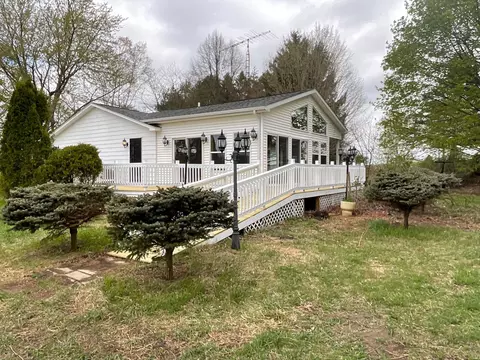 6354 Cyclone Rd, Marathon, MI 48464