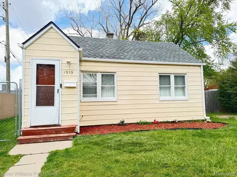 1929 Michael Ave, Warren, MI 48091