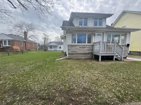25763 Gibraltar Rd, Flat Rock, MI 48134