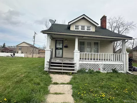 2988 Chalmers St, Detroit, MI 48215