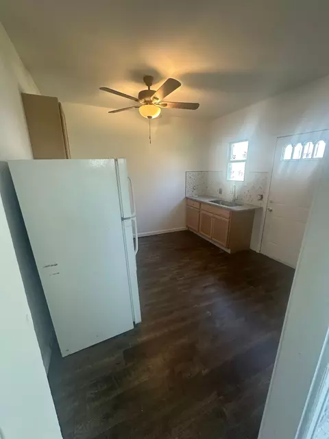 5406 Iroquois St, Detroit, MI 48213