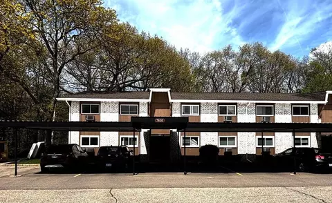 7610 Woodview St #2, Westland, MI 48185
