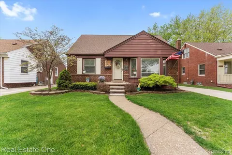 6350 King Ave, Allen Park, MI 48101