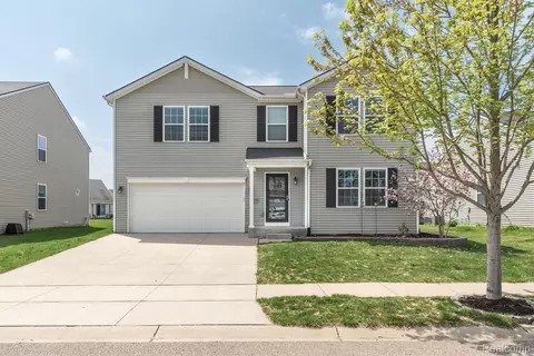 8354 Crab Apple Trl, Lima, MI 48130