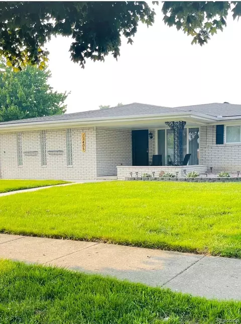 13405 Terra Santa Dr, Sterling Heights, MI 48312