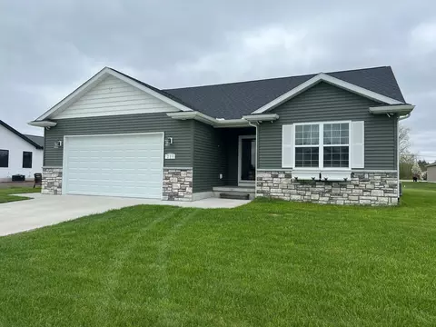 280 Oregon Ave, Marysville, MI 48040
