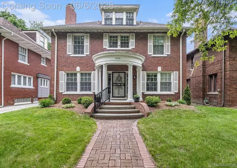 1656 W Boston Blvd, Detroit, MI 48206