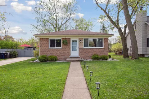 3241 Nordman Rd, Ann Arbor, MI 48108