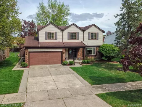 1471 Ledgewood Dr, Canton, MI 48188