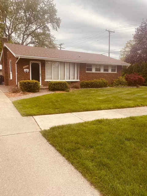 35150 W Chicago St, Livonia, MI 48150