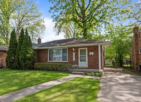 21710 Whitmore St, Oak Park, MI 48237