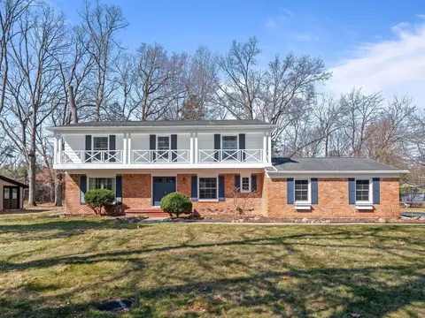2732 Eastways Rd, Bloomfield Hills, MI 48304