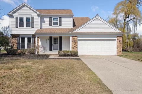 5614 Bayswater Rd, West Bloomfield, MI 48322