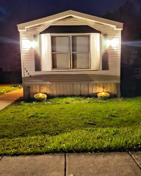 1865 Morningstar Ave, Kimball, MI 48074