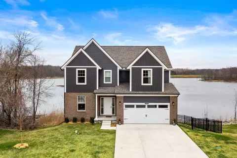 10451 Grandview Dr, Goodrich, MI 48438