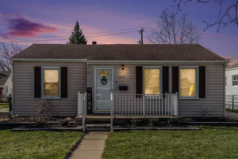 13539 Cunningham St, Southgate, MI 48195