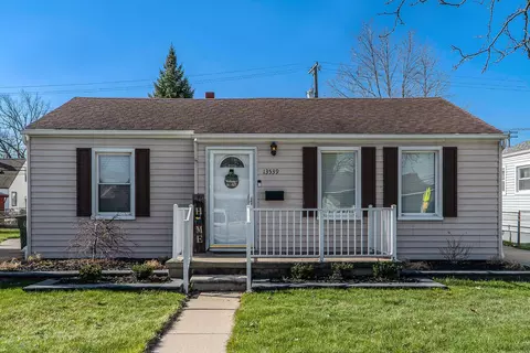 13539 Cunningham St, Southgate, MI 48195