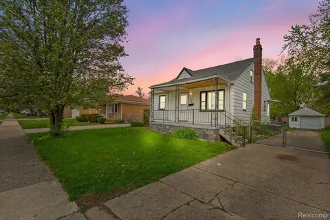 21136 Nummer St, Warren, MI 48089